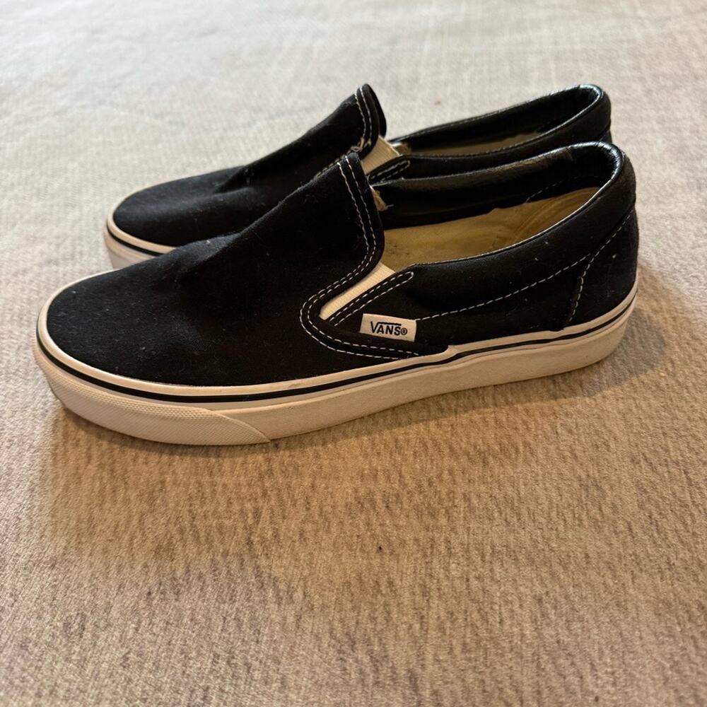 Vans Classic Slip-On Black Canvas Sneakers Women 7.5 Men 6